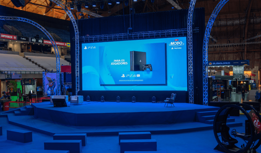 Moche XL Games World - Play Station