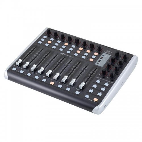 Behringer X-Touch Compoact