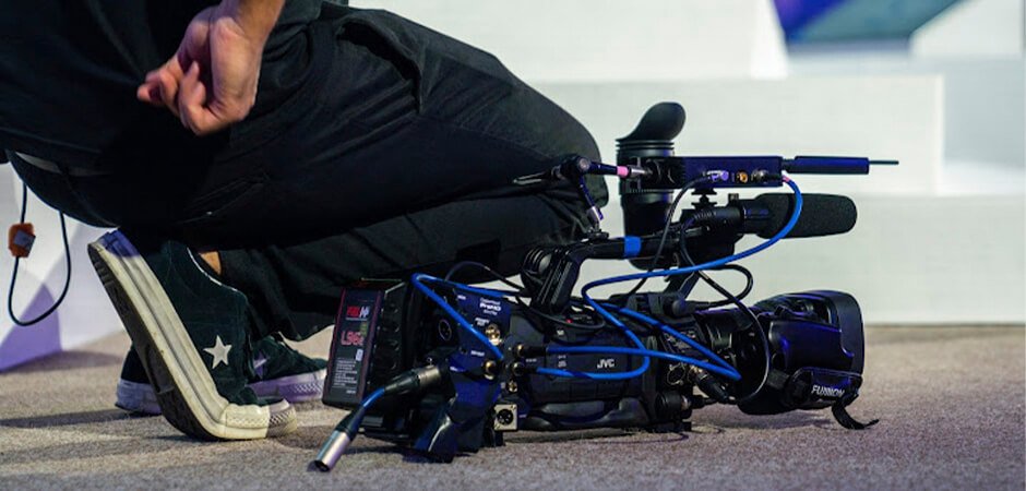 JVC GY-HM890CHE Studio